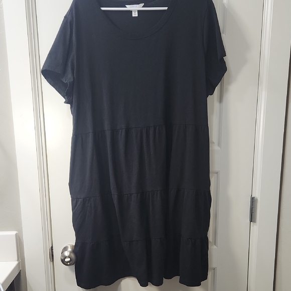 Time and Tru Dresses & Skirts - Time and Tru Black Tiered Cotton Dress 3X